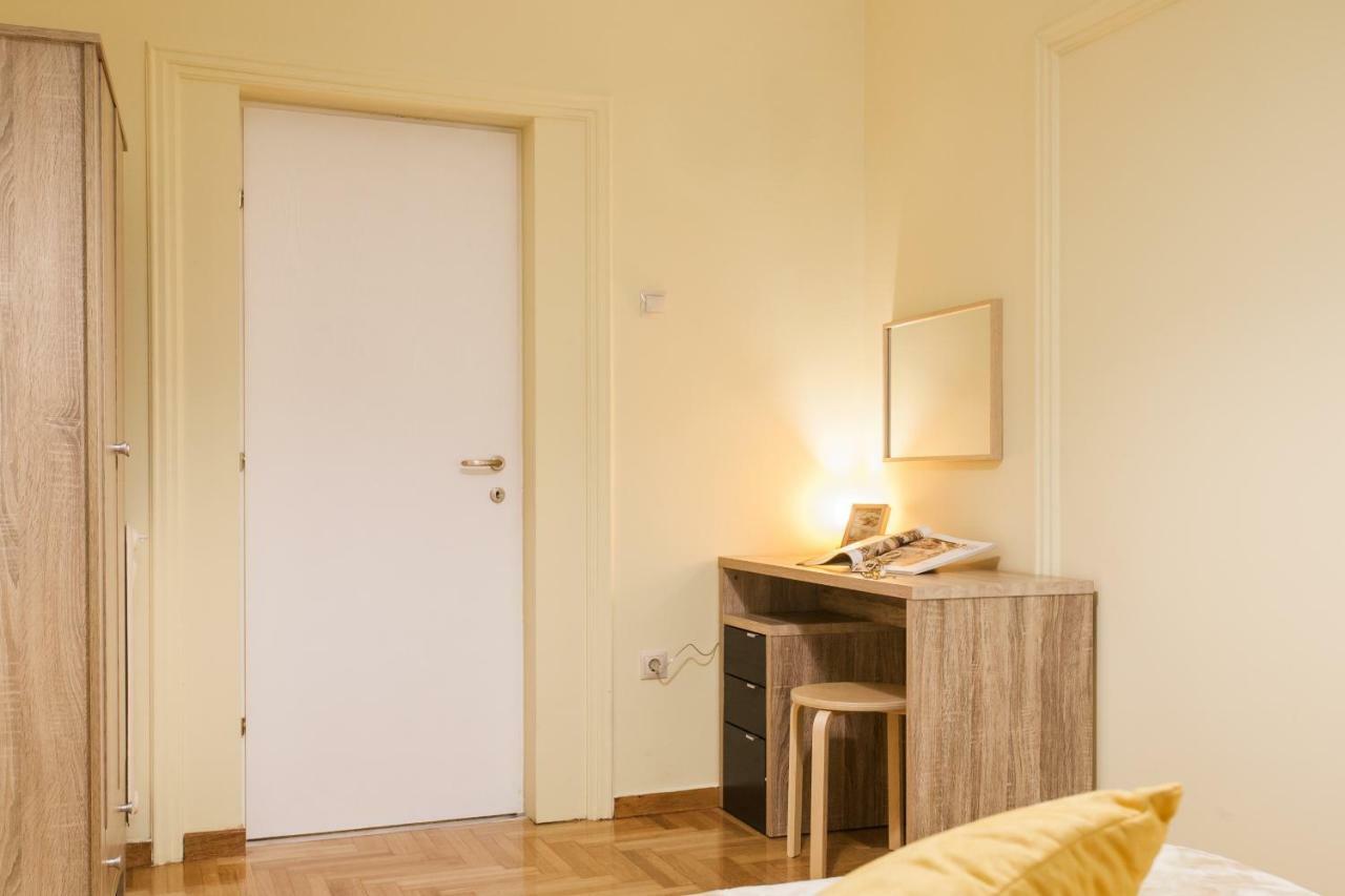 Private Central View Rooms In Apartment Near To Acropolis Metro Station Афіни Екстер'єр фото