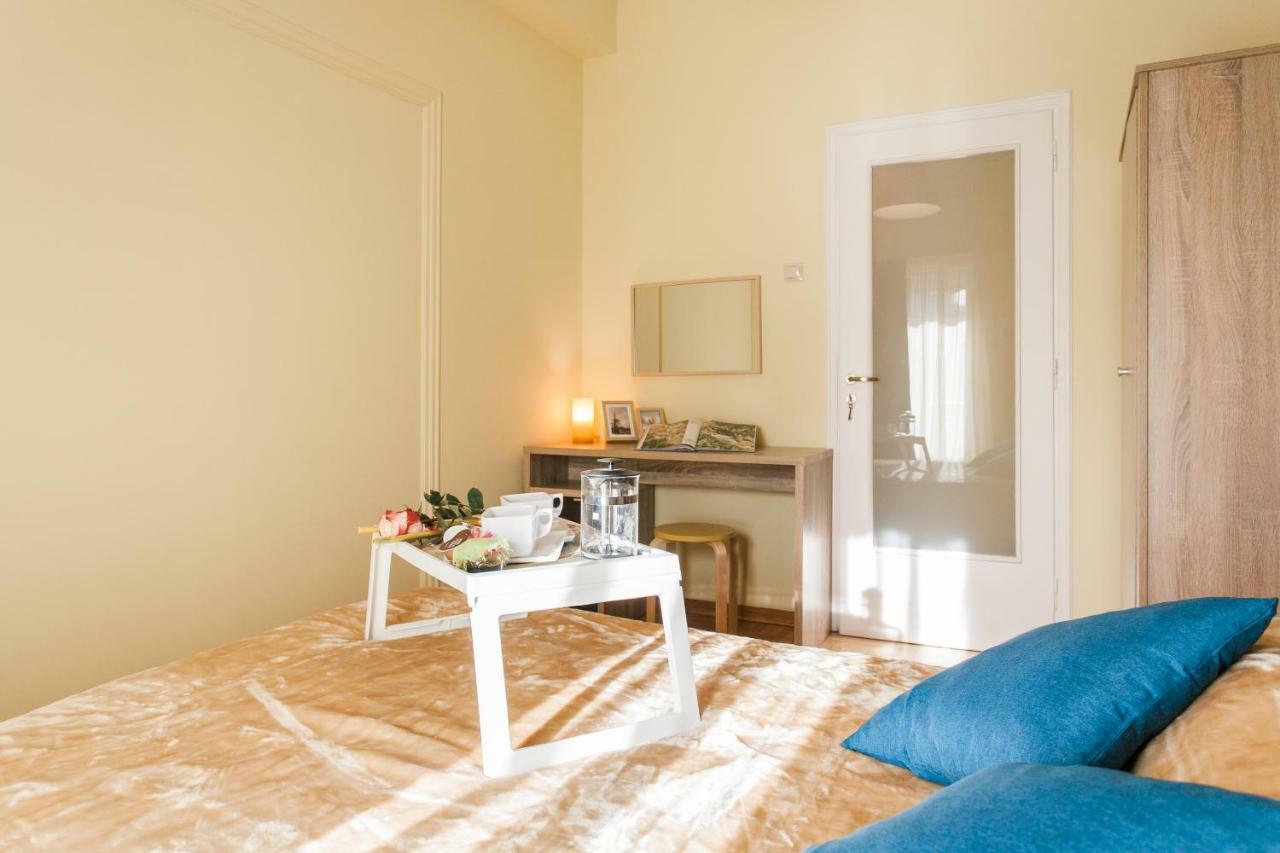Private Central View Rooms In Apartment Near To Acropolis Metro Station Афіни Екстер'єр фото