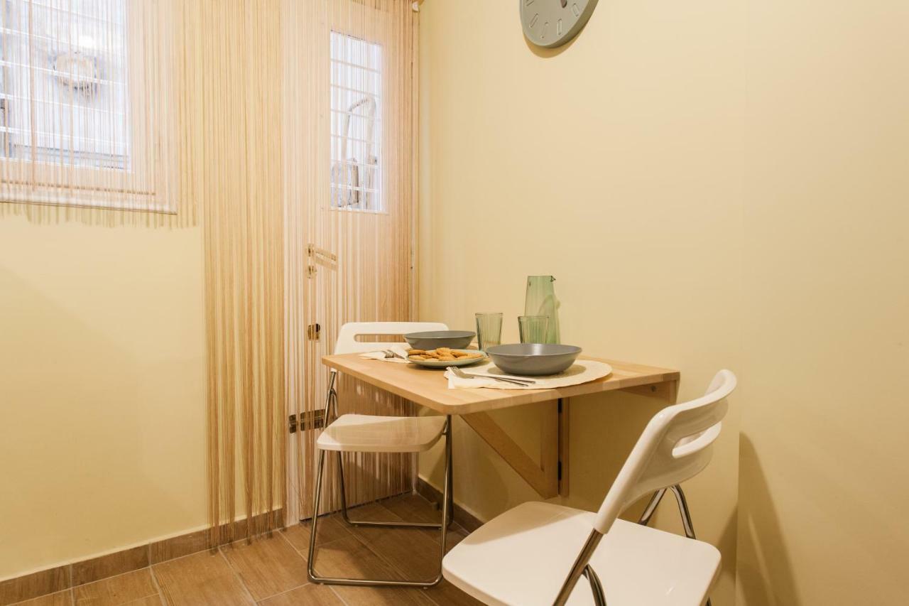 Private Central View Rooms In Apartment Near To Acropolis Metro Station Афіни Екстер'єр фото