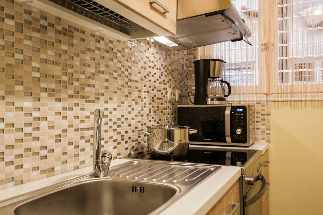 Private Central View Rooms In Apartment Near To Acropolis Metro Station Афіни Екстер'єр фото